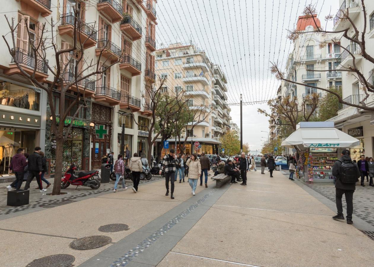Апартаменты Ag.Sofias Pedestrian Area Luxury Ap. & Big Balcony Салоники Экстерьер фото