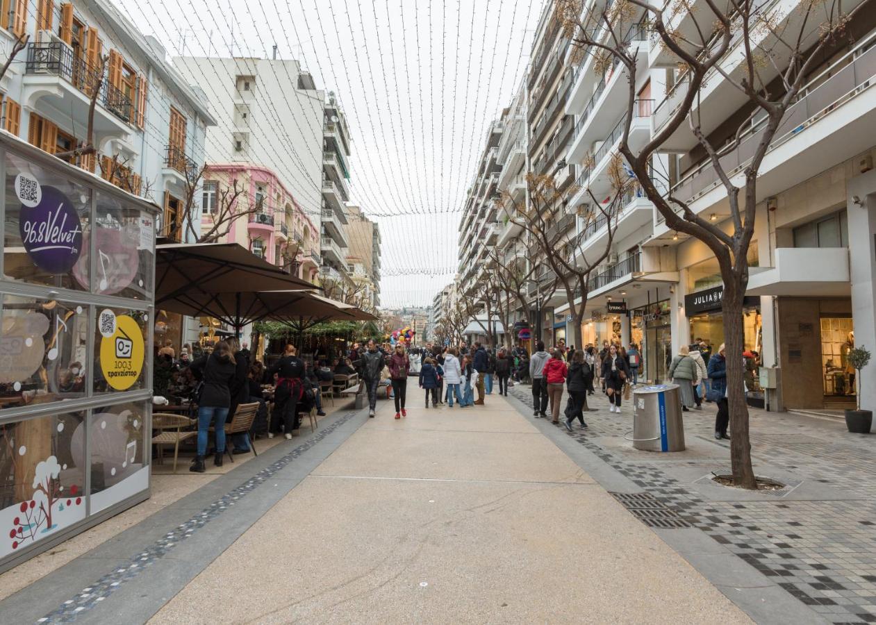 Апартаменты Ag.Sofias Pedestrian Area Luxury Ap. & Big Balcony Салоники Экстерьер фото
